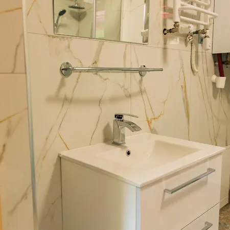 Agro Pod Jesionem 2 *