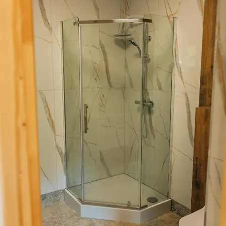 Agro Pod Jesionem 2 Apartment *